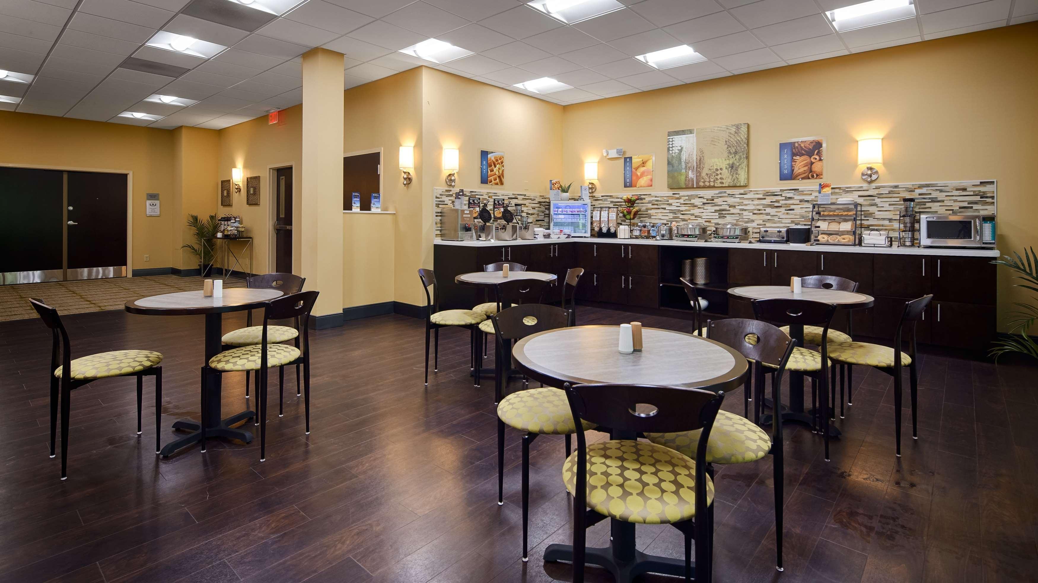 Best Western Plus Thornburg Inn & Suites Exterior foto