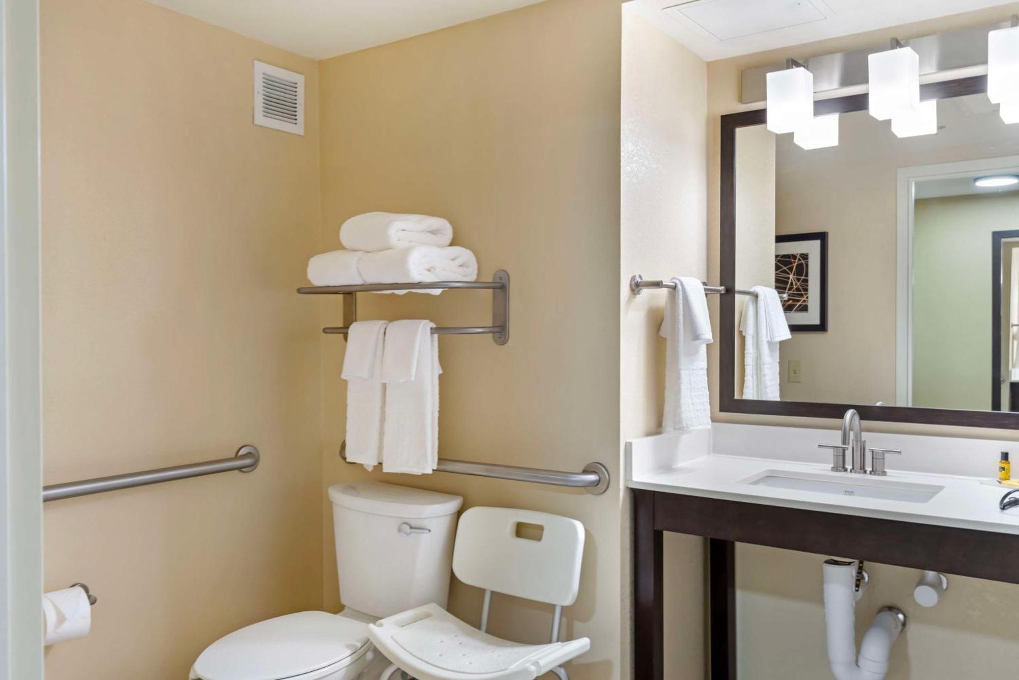 Best Western Plus Thornburg Inn & Suites Exterior foto