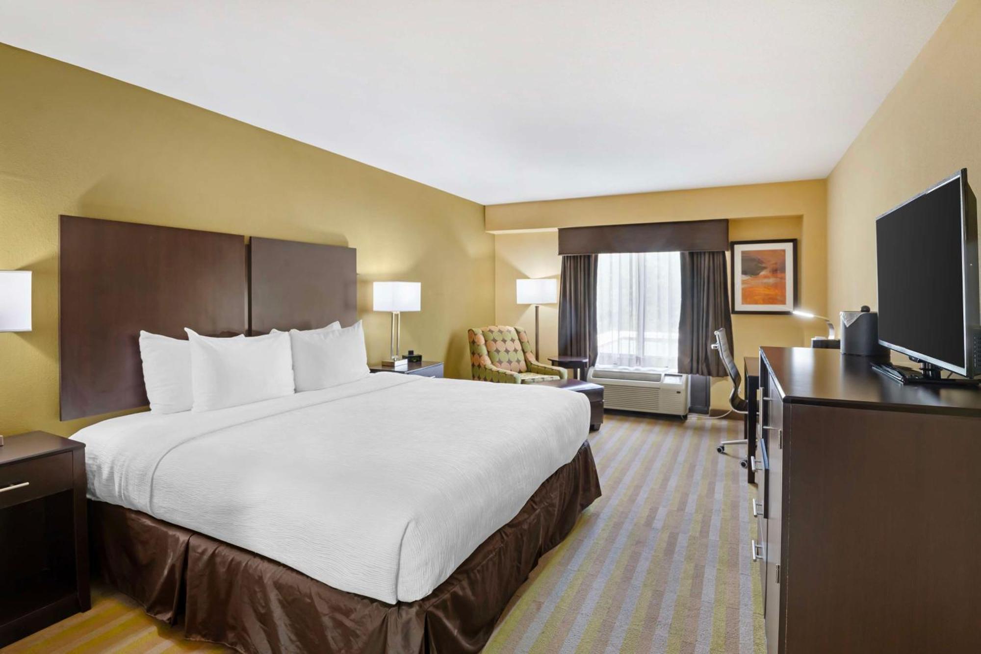 Best Western Plus Thornburg Inn & Suites Exterior foto