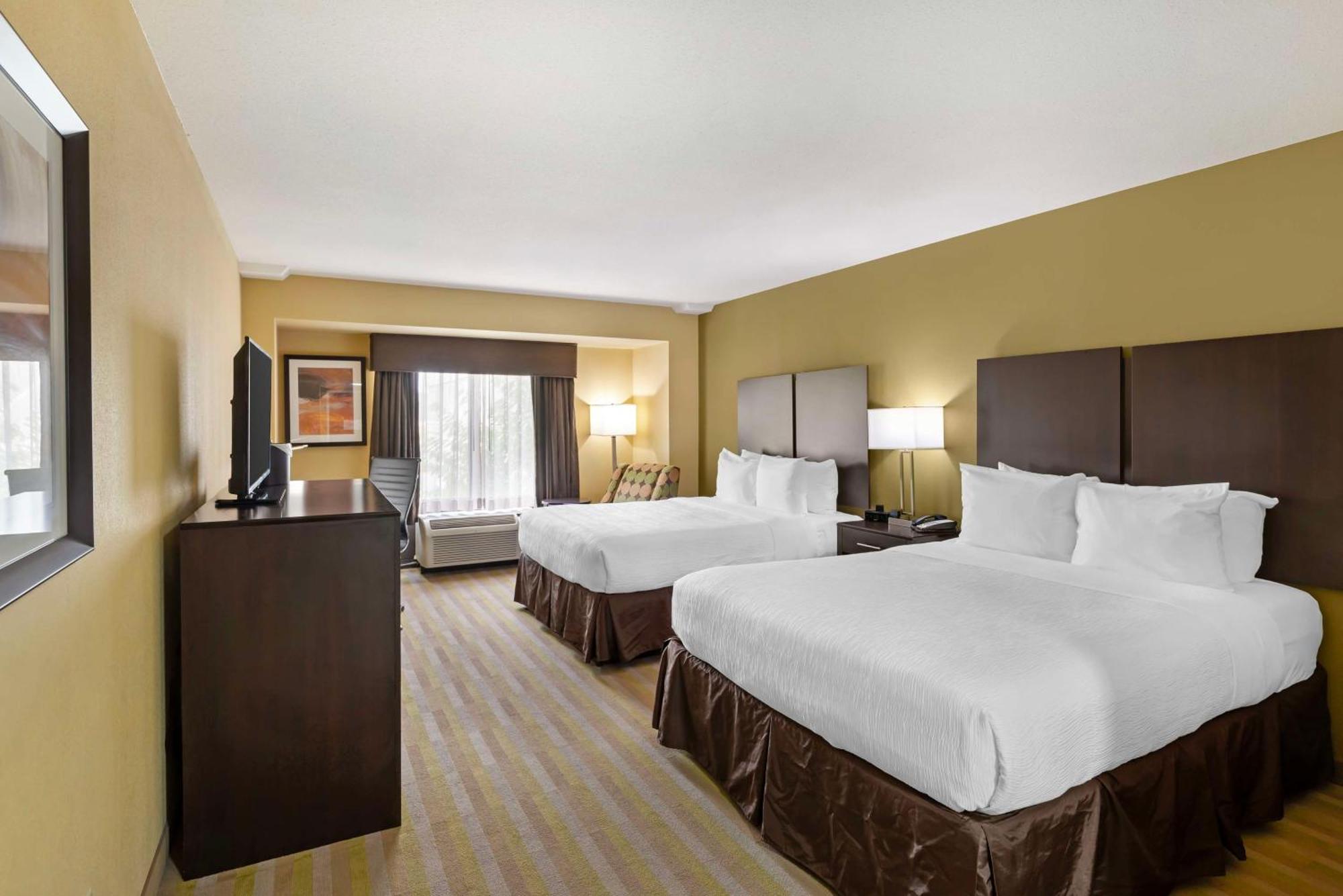 Best Western Plus Thornburg Inn & Suites Exterior foto