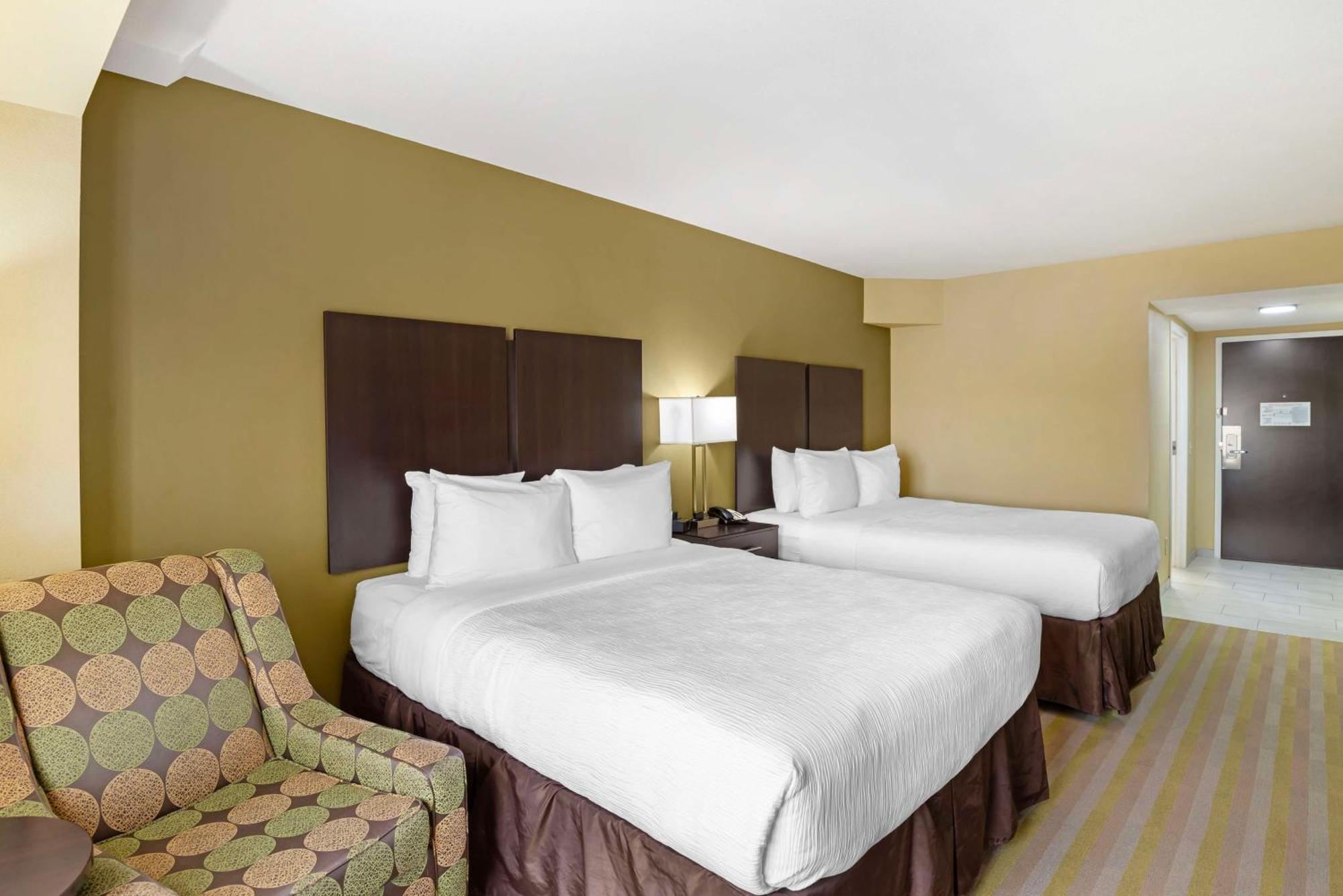 Best Western Plus Thornburg Inn & Suites Exterior foto
