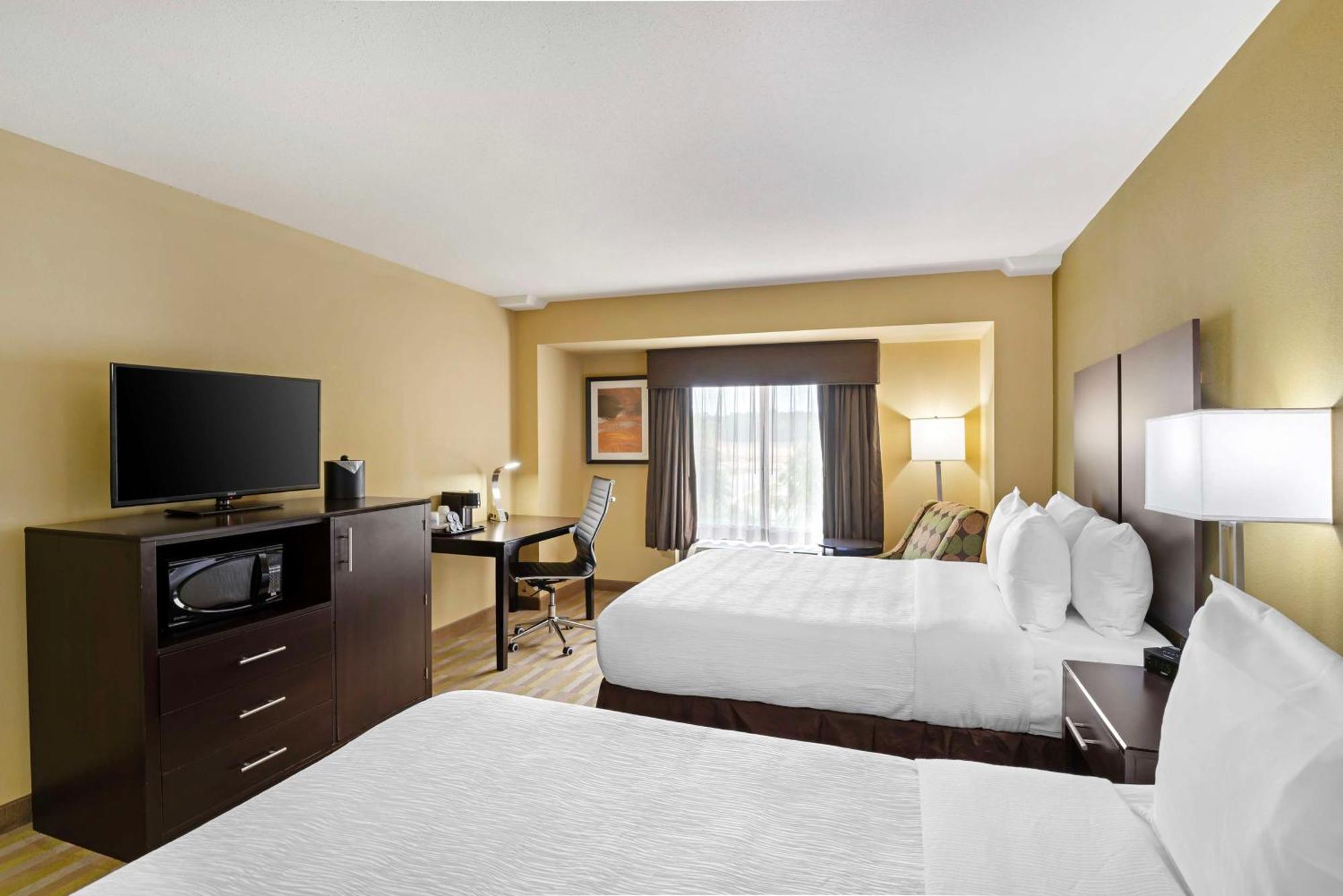 Best Western Plus Thornburg Inn & Suites Exterior foto